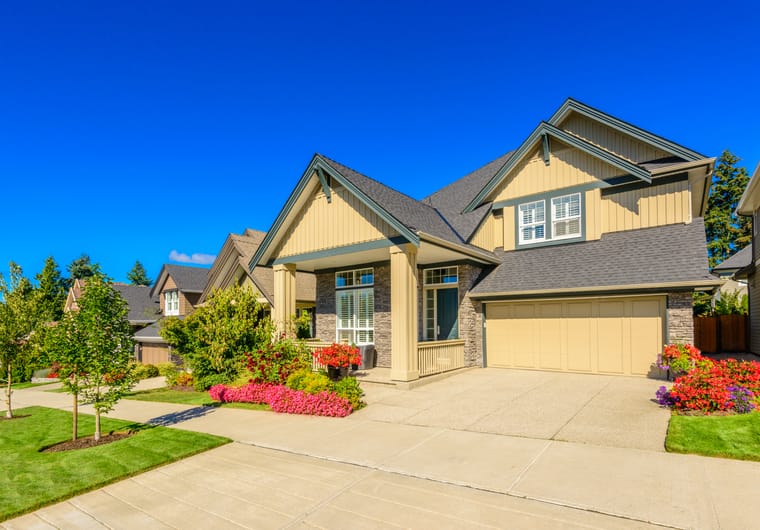 Brick ranch home with architectural shingle roof, residential re-roof